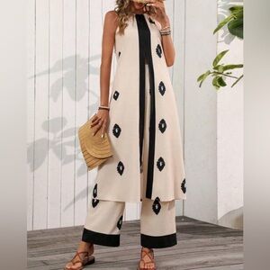 Two-Piece Beach Holiday Outfit for Women, Featuring a Bohemian-Style Sleeveless